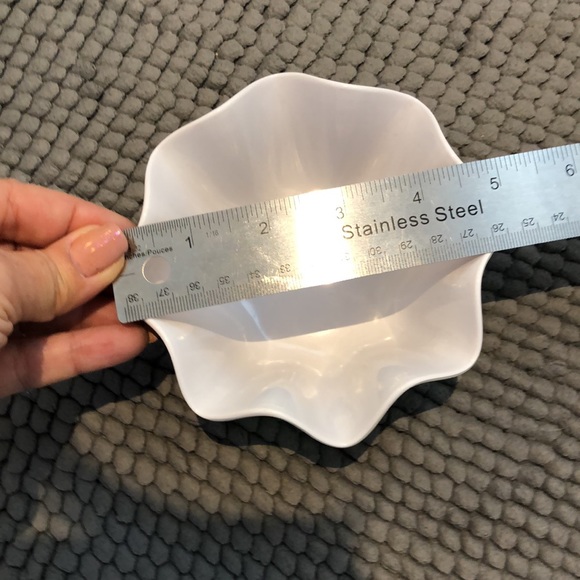 Retro 70’s style nesting snack bowls - Picture 5 of 8